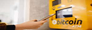 3 sospechosos arrestados en Hong Kong por fraude en cajeros automáticos de Bitcoin