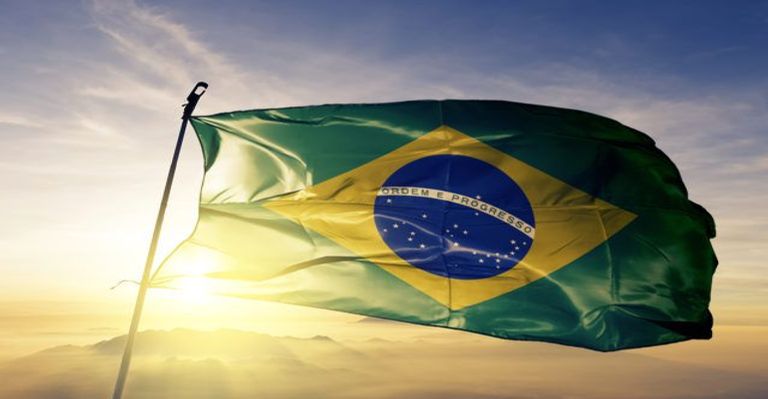 El senador Flávio Arna propone la regulación del mercado de criptoactivos en Brasil