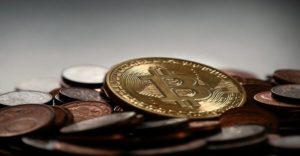 ¿Qué Factores Condujeron al Repentino Ascenso y Caída del Mercado de Criptomonedas?