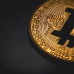 Primera Transacción de Bitcoin (BTC): El Debate JPEG vs. Pizza Enciende a la Cripto Comunidad en Twitter