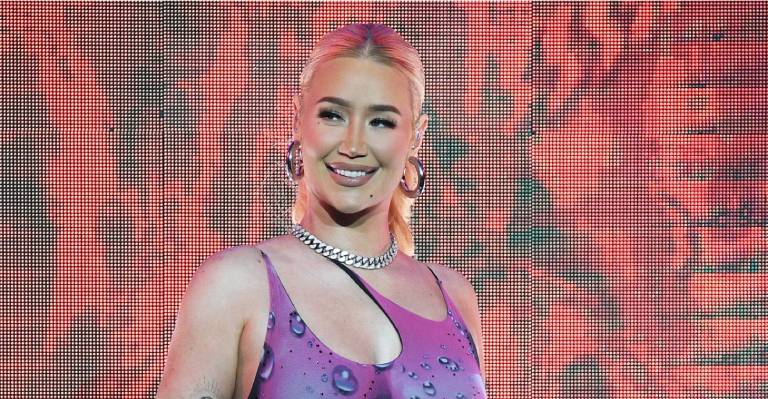 Iggy Azalea Revoluciona el Mercado: Su Empresa de Telecomunicaciones Aceptará Criptomonedas