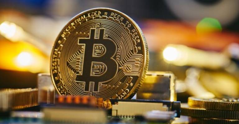 ETFs de Bitcoin Registran Fuertes Entradas Mientras Crece la Confianza de los Inversores, Grayscale Queda Rezagado