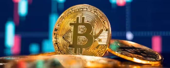 Bitcoin Heading to $135K: Caution Amid Leverage and Retail FOMO