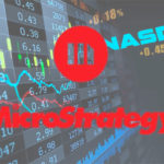 La Entrada de MicroStrategy en el Nasdaq-100 Genera Especulaciones sobre la Adquisición de Bitcoin