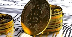 Bitcoin: Holders de Largo Plazo Aprovechan la Baja de Precio para Profundizar sus Posiciones