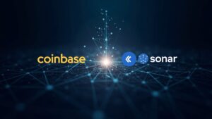 Logos de Coinbase y Echo Sonar fusionados sobre una blockchain luminosa, inversores observan una venta pública onchain