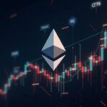 Logotipo fotorrealista de Ethereum sobre un gráfico de precios en alza con hologramas de pronóstico de IA y una insignia de actualización Fusaka.