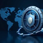 Bóveda cripto fotorrealista con un escudo de custodia digital, tokens de staking orbitando, sobre un mapa EE. UU.-UE.