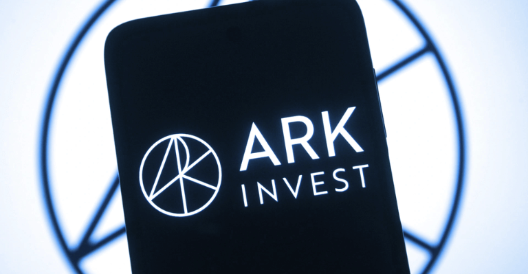 Cathie Wood's Ark Invest Dumps $75 Million Worth of Coinbase Stocks Amid SEC's Investigation