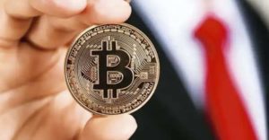 Bitcoin Shining: Satoshi Nakamoto Appears in Times Square