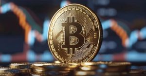 Michaël van de Poppe Challenges Bitcoin Cycle and Warns of Potential Crisis