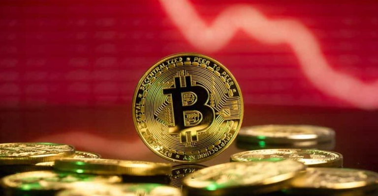 Bitcoin Drops Below $80K Amid Massive Liquidations