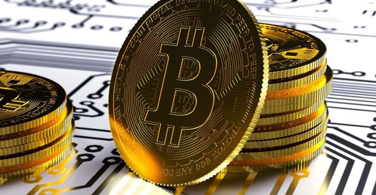Bitcoin: Long-Term Holders Capitalize on Price Drop to Deepen Their Positions